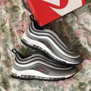 BRAND NEW! Air Max 97. 🔥